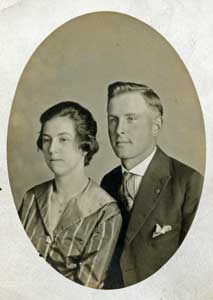picture of Arthur and Mae Schmidt; shared by Charles and Hattie Witzlib through Donald Wagner
