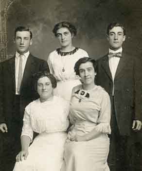 picture of Strack Children; shared by Charles and Hattie Witzlib through Donald Wagner