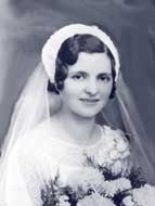 Marie Emily (Kaehny) Hennes
1935
(1906-2008)